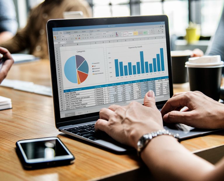CRM управление: как выстроить систему работы с клиентами